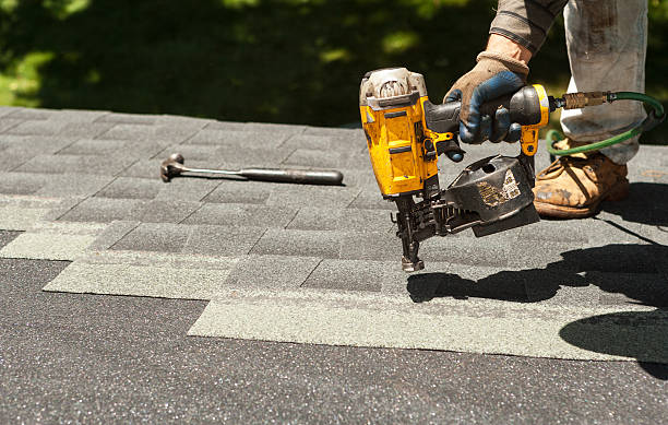 Best Roof Gutter Cleaning  in West Rson, CA